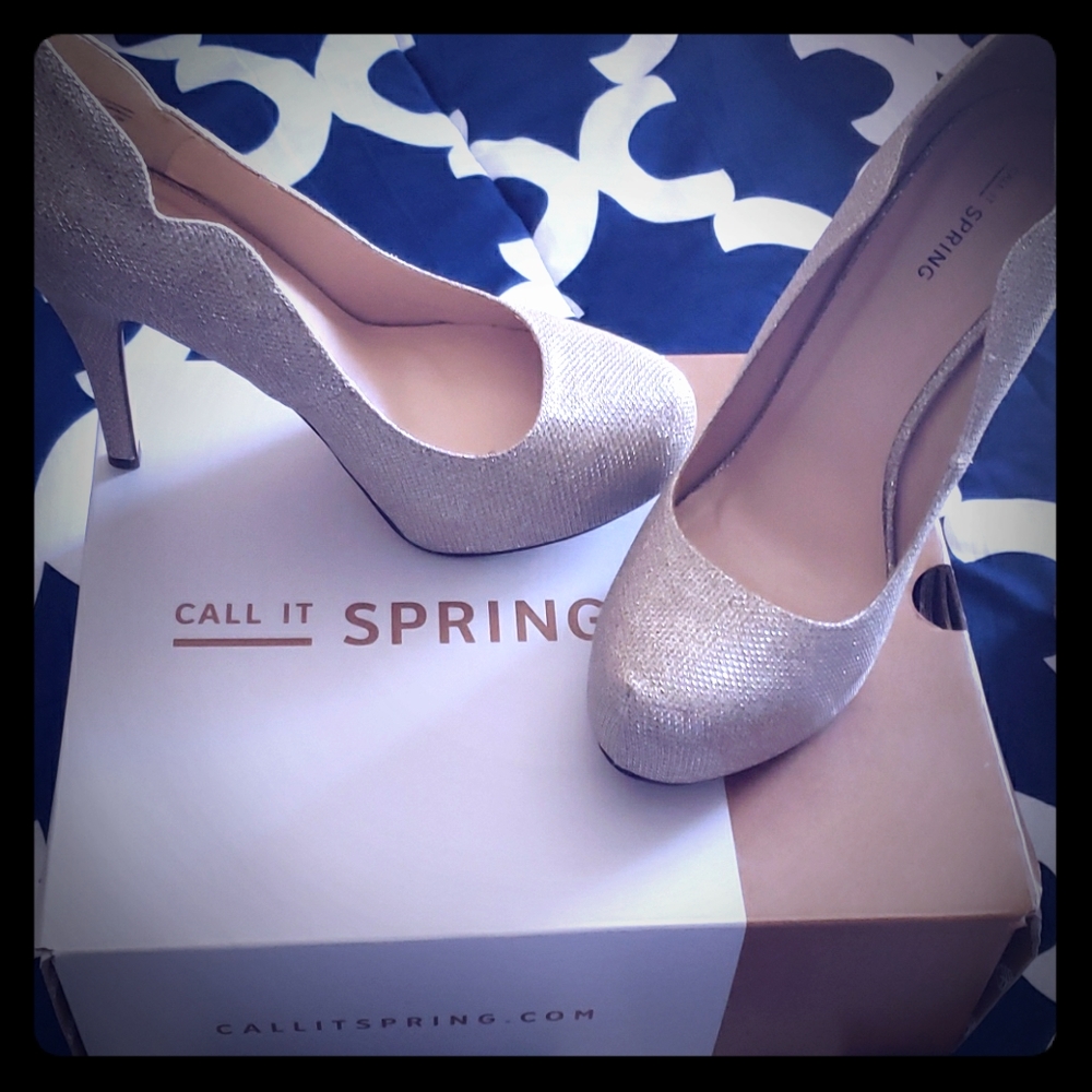 Call it spring high heels sz 9